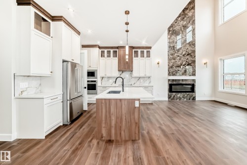7663 Kimiwan Crescent, Edmonton, AB 