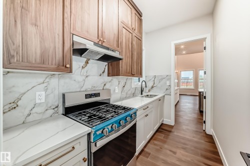 7663 Kimiwan Crescent, Edmonton, AB 