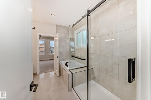 7663 Kimiwan Crescent, Edmonton, AB 