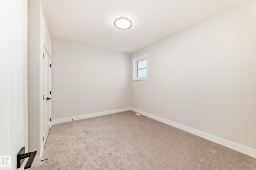 7663 Kimiwan Crescent, Edmonton, AB 