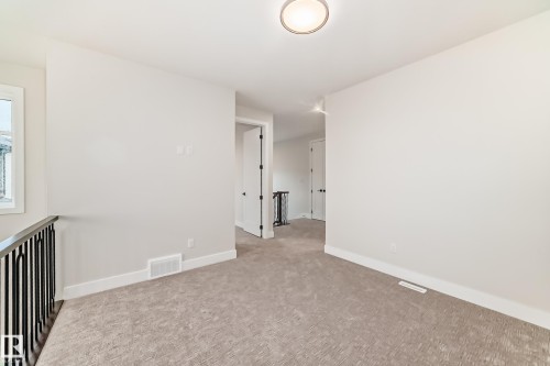 7663 Kimiwan Crescent, Edmonton, AB 