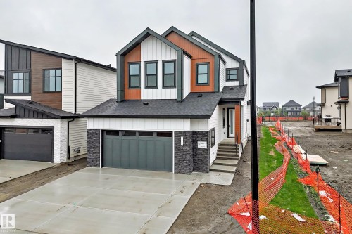 7663 Kimiwan Crescent, Edmonton, AB 