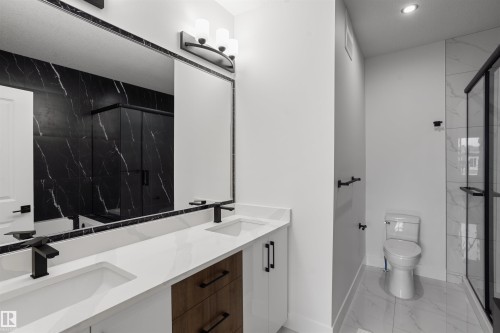 3026 7A Avenue, Edmonton, AB 