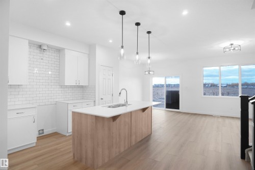 2258 194A Street, Edmonton, AB 