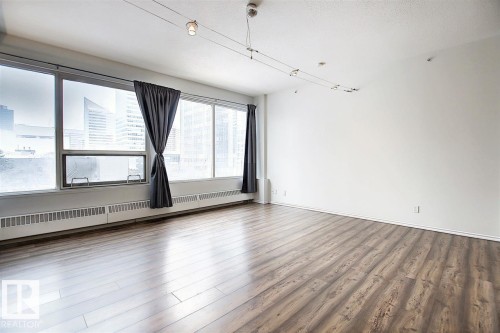 503 10106 105 Street, Edmonton, AB 