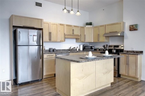 503 10106 105 Street, Edmonton, AB 