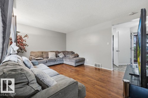 5655 137 Avenue, Edmonton, AB 