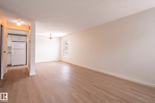 18439 66 Avenue, Edmonton, AB - Indoor Photo Showing Other Room
