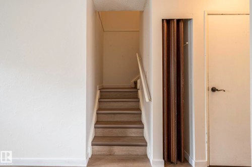 18439 66 Avenue, Edmonton, AB - Indoor Photo Showing Other Room