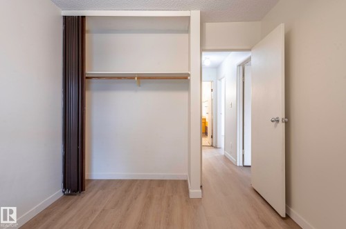 18439 66 Avenue, Edmonton, AB - Indoor Photo Showing Other Room