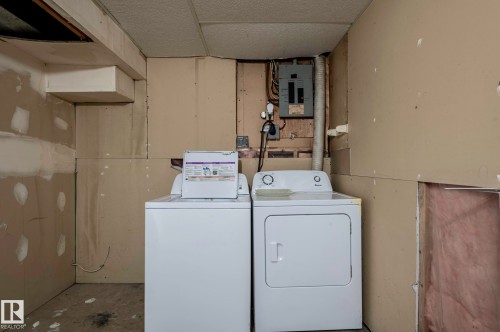 18439 66 Avenue, Edmonton, AB - Indoor Photo Showing Laundry Room