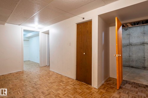 18439 66 Avenue, Edmonton, AB - Indoor Photo Showing Other Room
