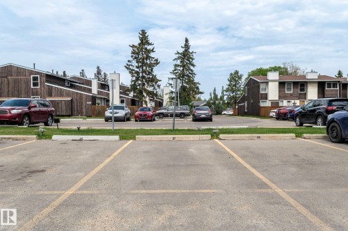 18439 66 Avenue, Edmonton, AB - Outdoor
