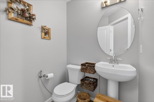 12803 205 Street, Edmonton, AB - Indoor Photo Showing Bathroom