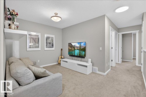 12803 205 Street, Edmonton, AB - Indoor