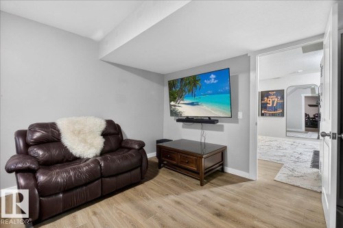 12803 205 Street, Edmonton, AB - Indoor