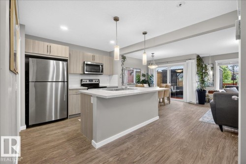 12803 205 Street, Edmonton, AB - Indoor Photo Showing Kitchen With Upgraded Kitchen