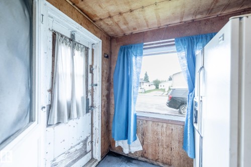 10235 106 Street, Westlock, AB - Indoor