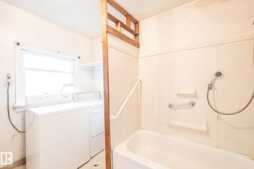 10235 106 Street, Westlock, AB - Indoor Photo Showing Other Room