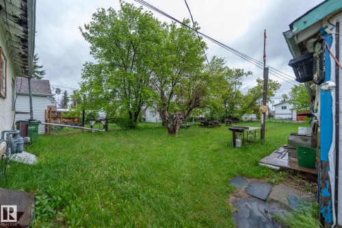 10235 106 Street, Westlock, AB - Outdoor