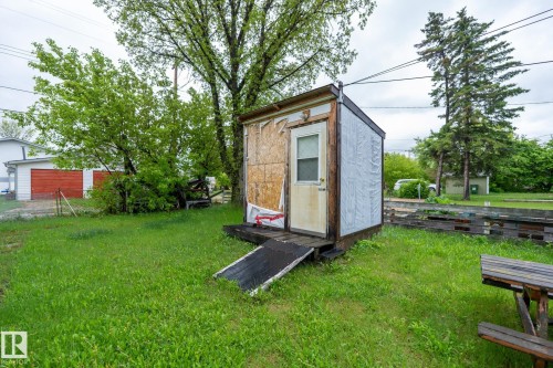 10235 106 Street, Westlock, AB - Outdoor