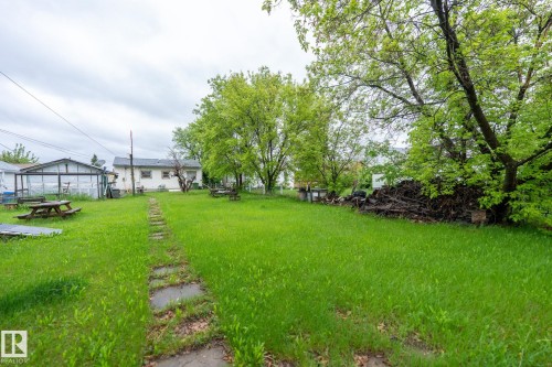 10235 106 Street, Westlock, AB - Outdoor
