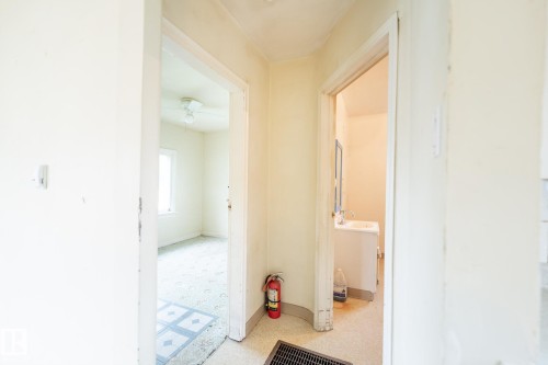 10235 106 Street, Westlock, AB - Indoor Photo Showing Other Room