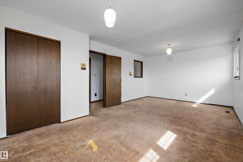 11035 163 Avenue, Edmonton, AB - Indoor Photo Showing Other Room