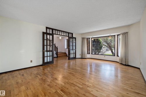 11035 163 Avenue, Edmonton, AB - Indoor Photo Showing Other Room