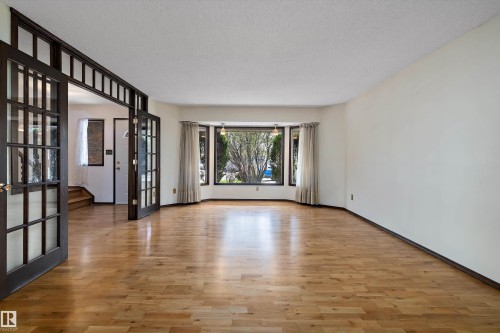 11035 163 Avenue, Edmonton, AB - Indoor Photo Showing Other Room