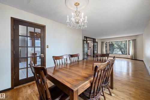 11035 163 Avenue, Edmonton, AB - Indoor Photo Showing Dining Room