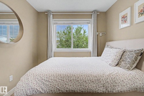9704 221 St, Edmonton, AB - Indoor Photo Showing Bedroom