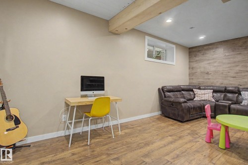 9704 221 St, Edmonton, AB - Indoor