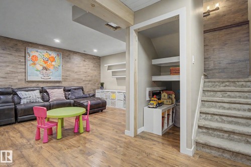 9704 221 St, Edmonton, AB - Indoor