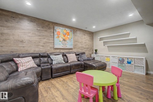 9704 221 St, Edmonton, AB - Indoor