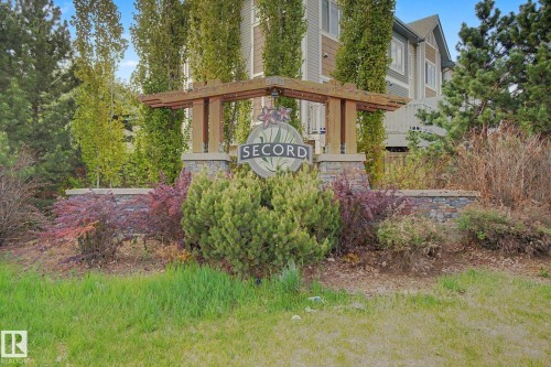 9704 221 St, Edmonton, AB - Outdoor