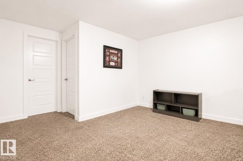 4904 103 Avenue, Edmonton, AB - Indoor
