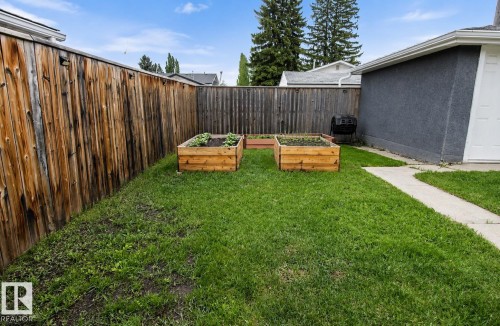 4904 103 Avenue, Edmonton, AB 