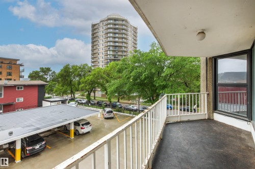 303 10045 117 Street, Edmonton, AB 