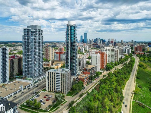 303 10045 117 Street, Edmonton, AB 