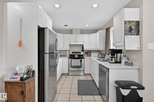 16 9703 174 Street, Edmonton, AB 