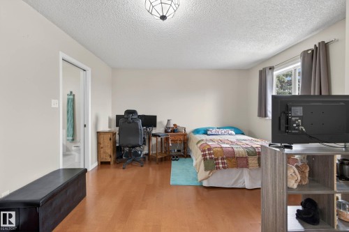 16 9703 174 Street, Edmonton, AB 