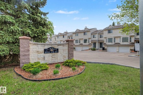 16 9703 174 Street, Edmonton, AB 