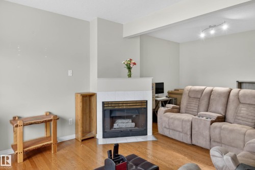 16 9703 174 Street, Edmonton, AB 