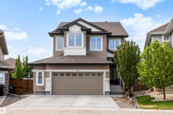 109 SUNWOOD Bay Sherwood Park, AB T8H 0Z6