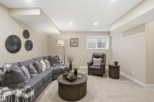 1823 Ainslie Court, Edmonton, AB 