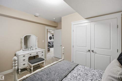 1823 Ainslie Court, Edmonton, AB 