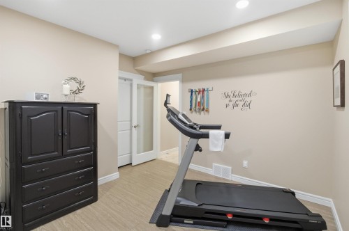 1823 Ainslie Court, Edmonton, AB 