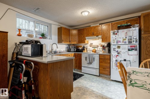 16312 119 Street, Edmonton, AB 