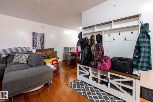16312 119 Street, Edmonton, AB 